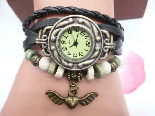 Vintage Casual Flying Heart Pendant Bracelet Belt Watch